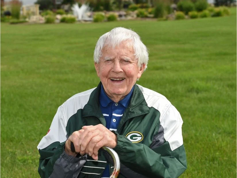 gordon-king-is-a-96-year-old-wwii-veteran-at-his-retirement.jpeg