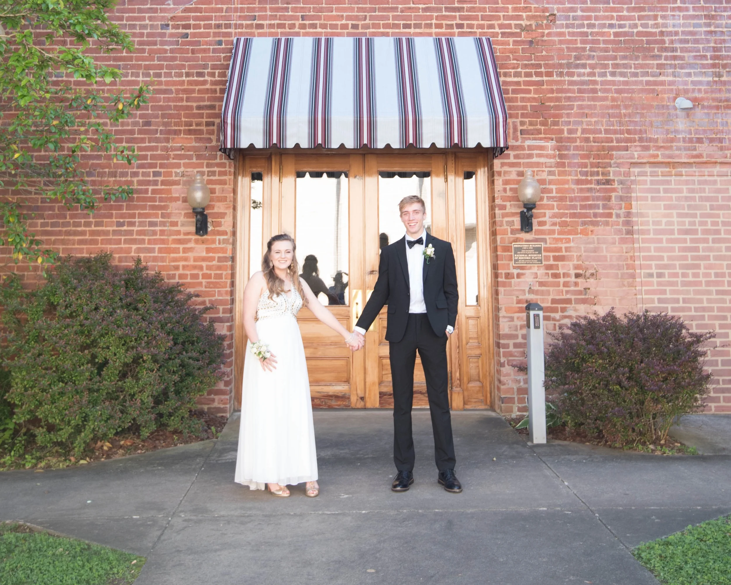 Zach%26Regan_4.2018-28.jpg