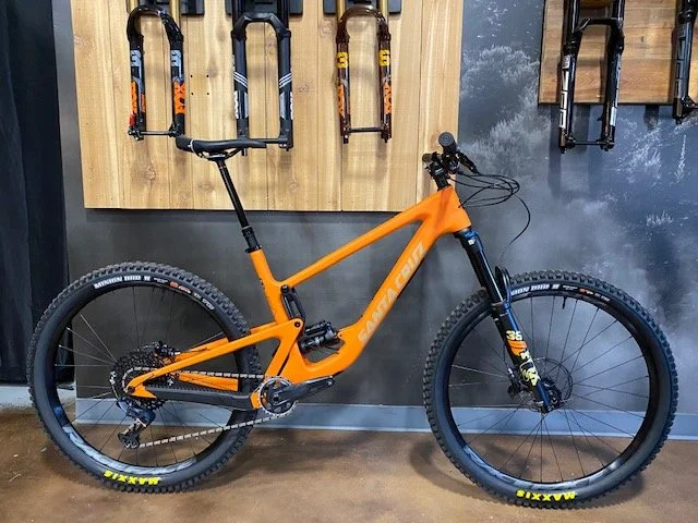 2022 Santa Cruz Hightower S-Build 