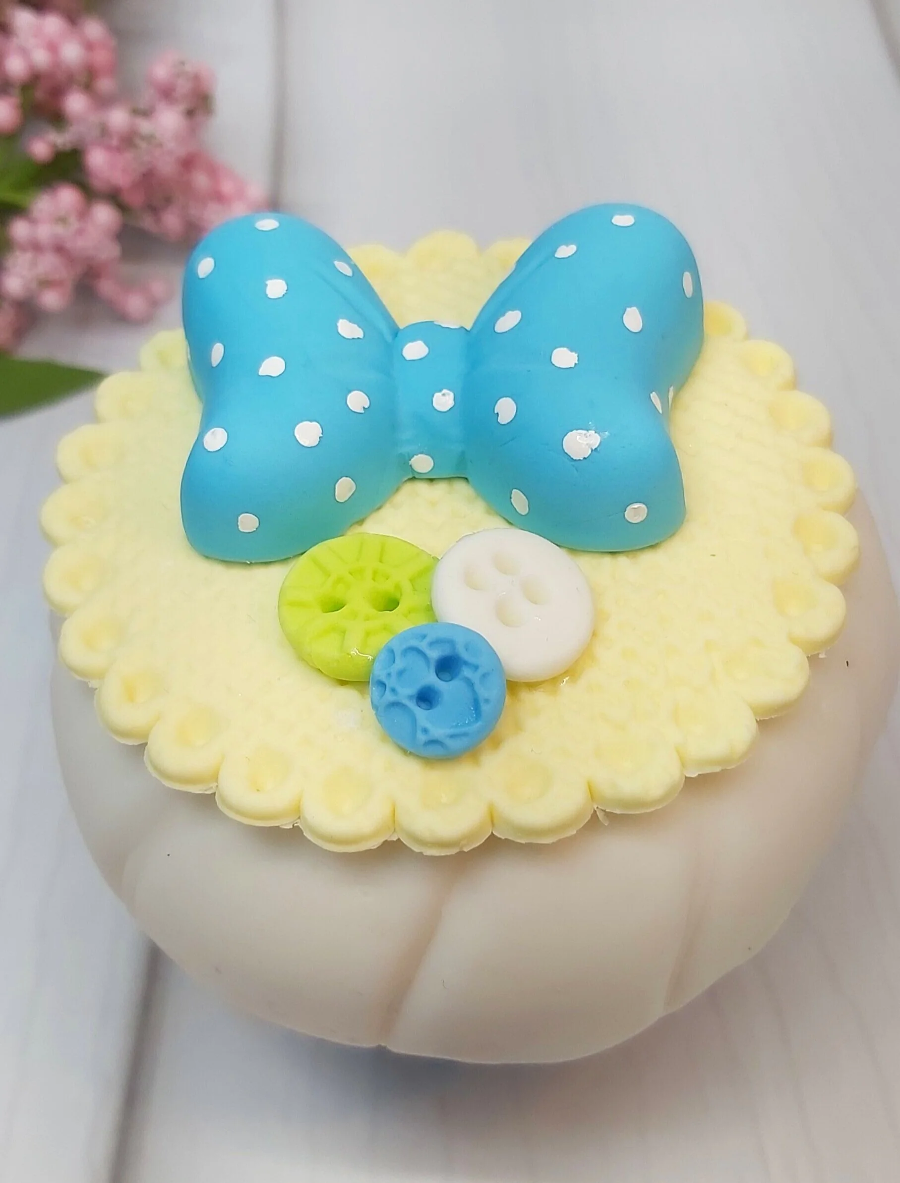 Baby bow and buttons cupcake toppers