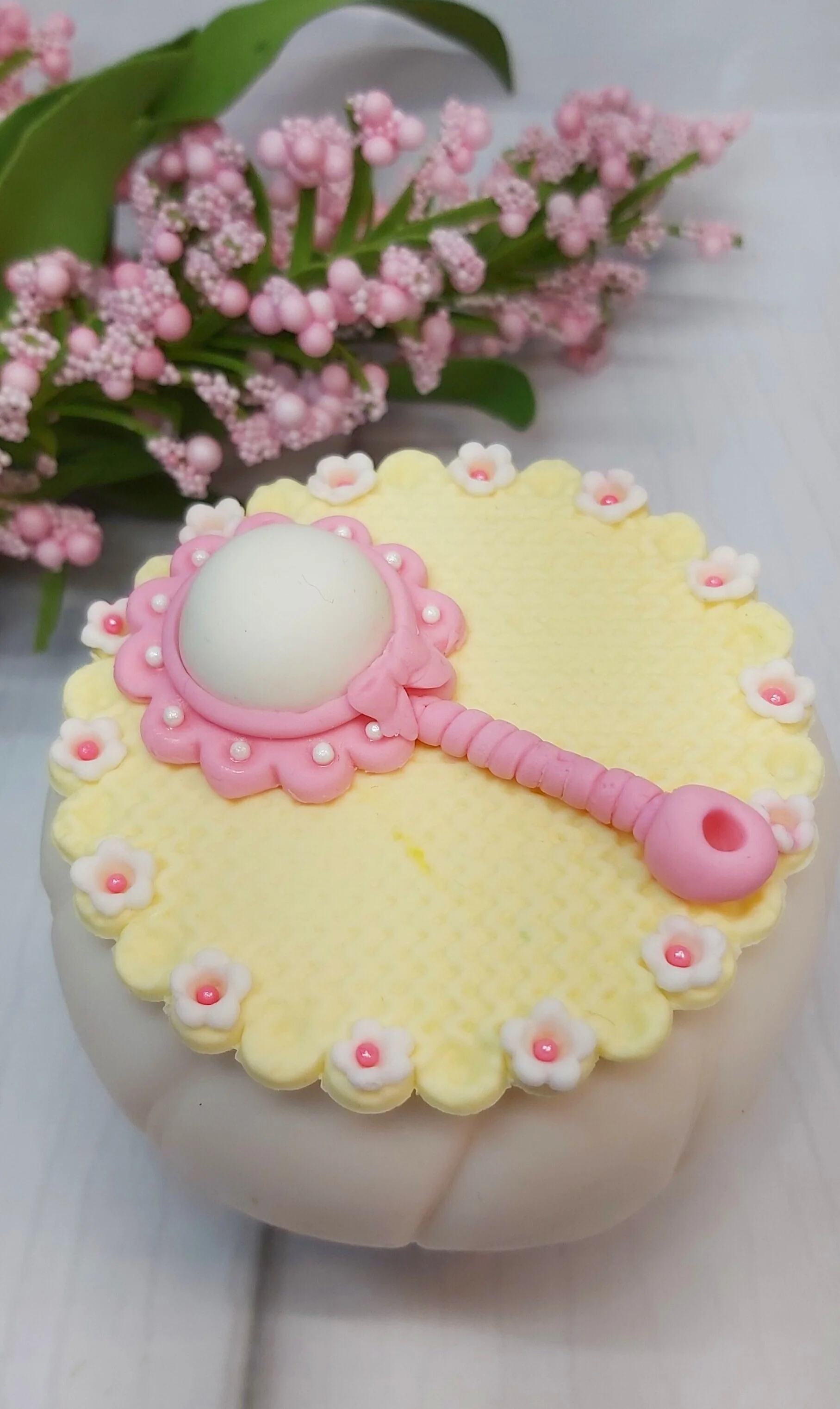 Baby Shower rattle cupcake topper