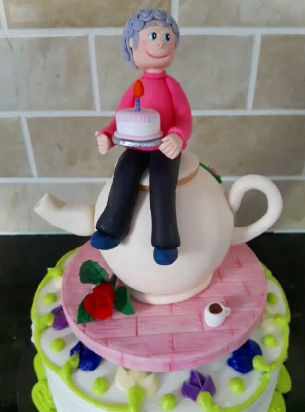 Topper+on+Cake.jpg