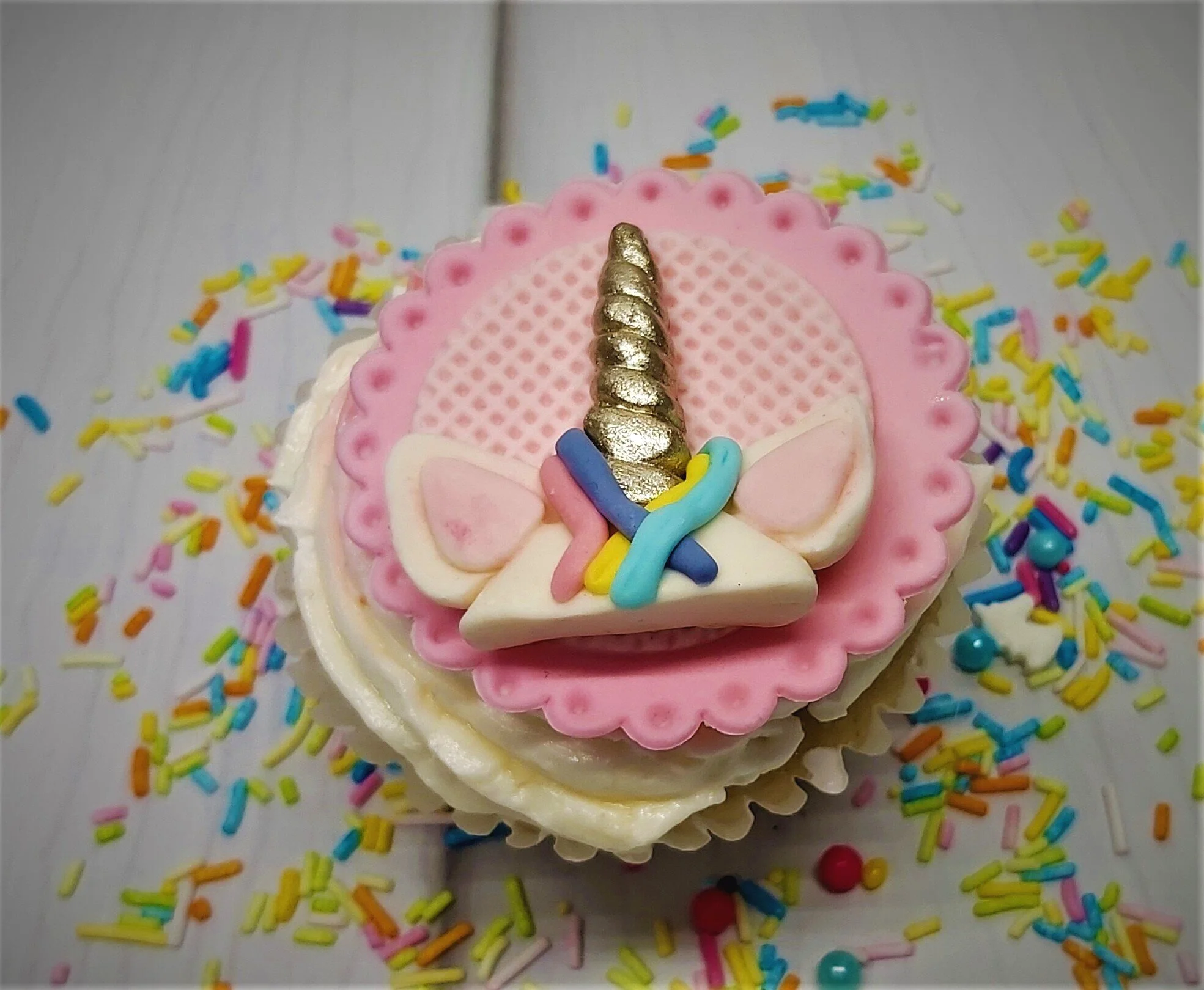 Unicorn cupcake topper