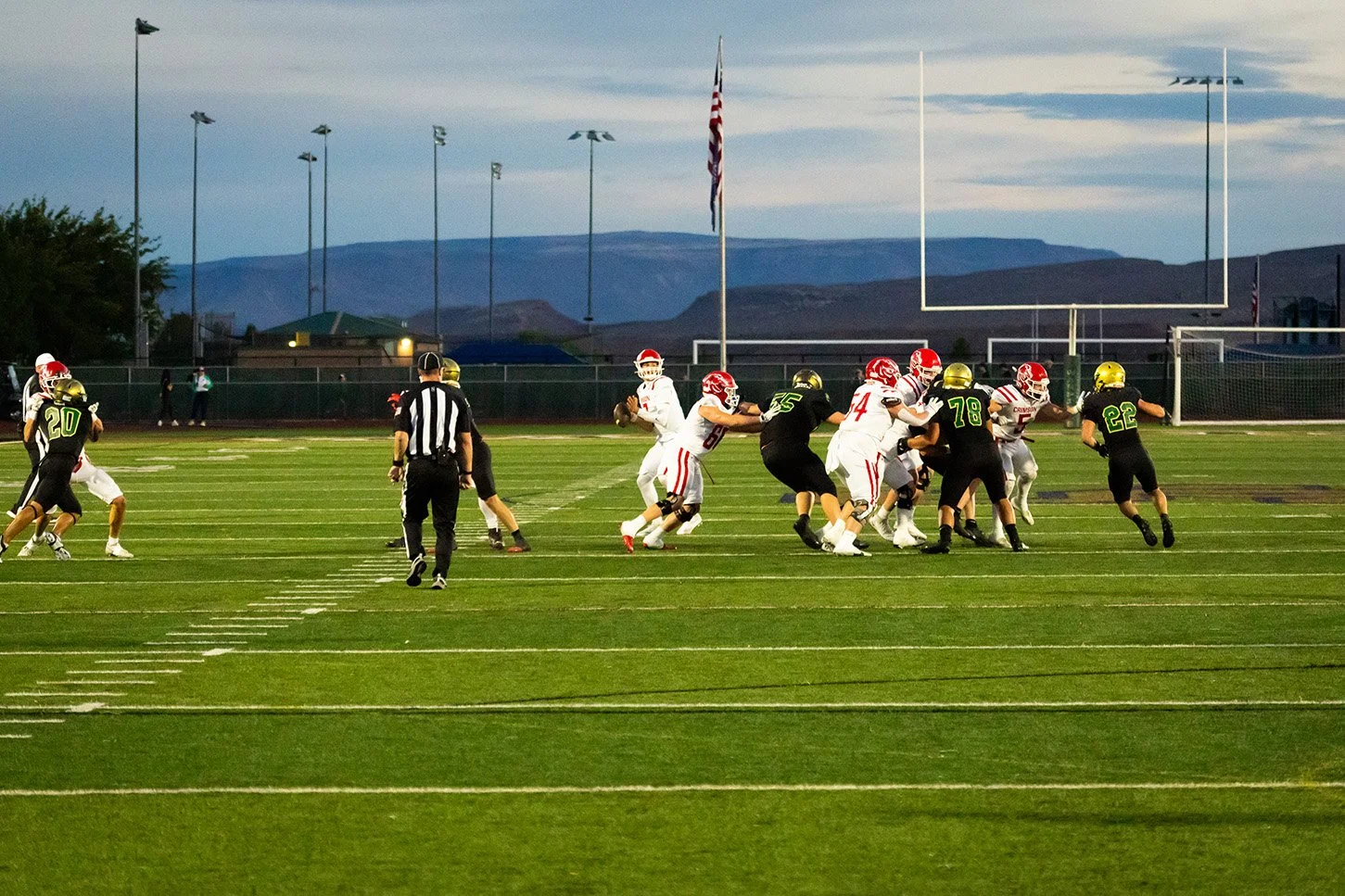 Varsity_vs_Snow_Canyon-289.jpg