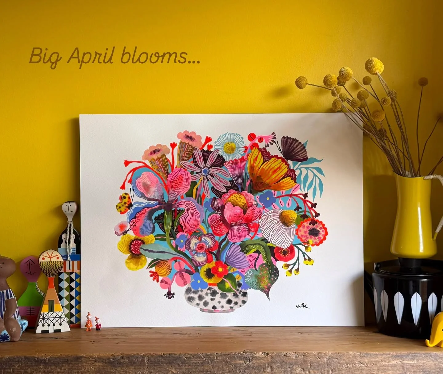 Big April blooms&hellip;
It&rsquo;s really good to be painting on a big paper again.

💛☀️💛

#floral #bigblooms #watercolor #gouache #flowerart
