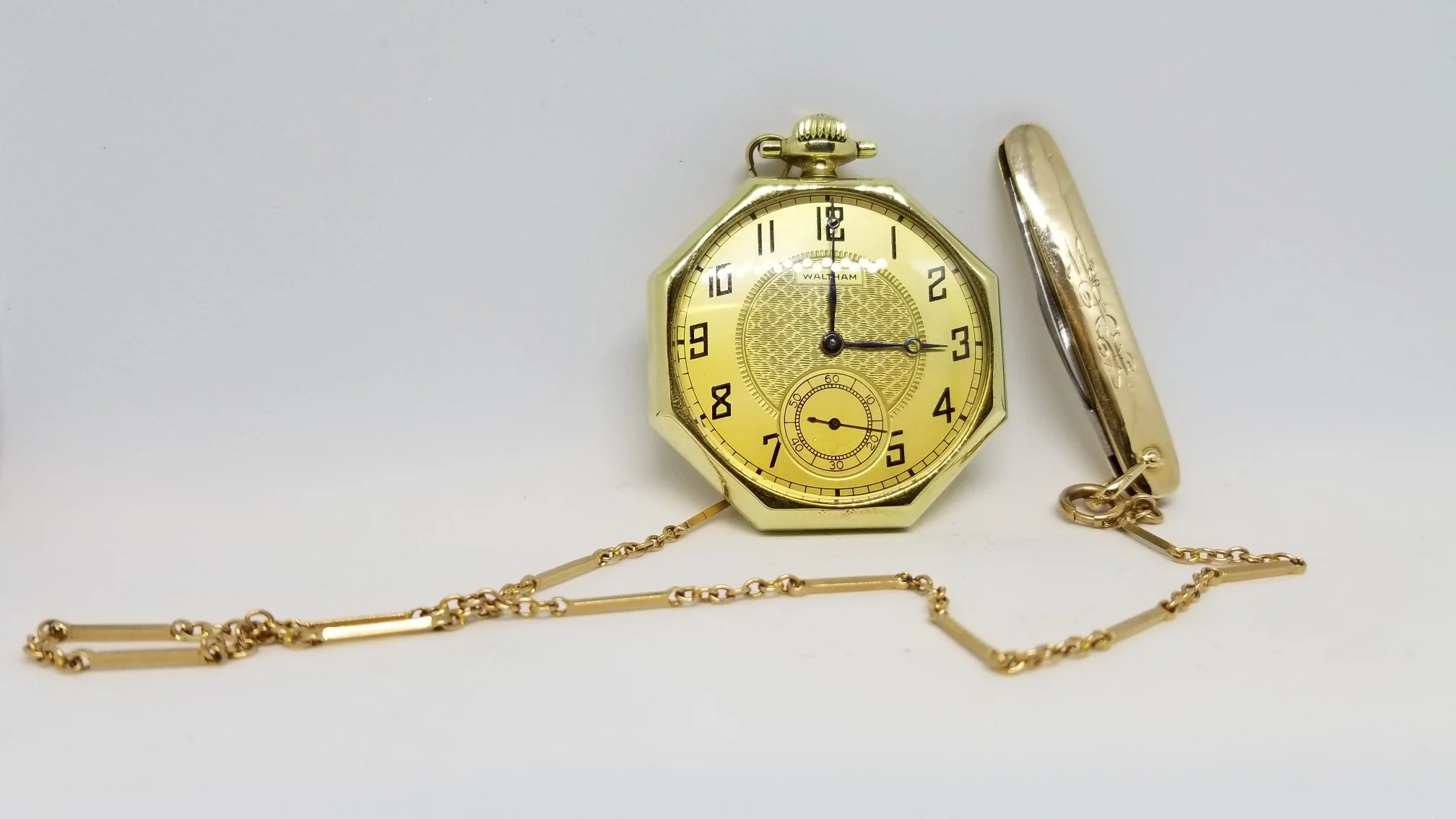 Waltham 12s Pocket Watch Cased In An Octo 14k Gold Case With A 10k Pocket Knife