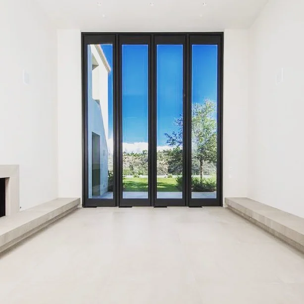 Sleek design on the hidden hills home entry way. We love helping people find their dream home and working with designers, architects, engineers!! Stay tuned for a giveaway 🛎 #giveaway #realtors #broker #designer #engineer #investor #flips #buyerswan