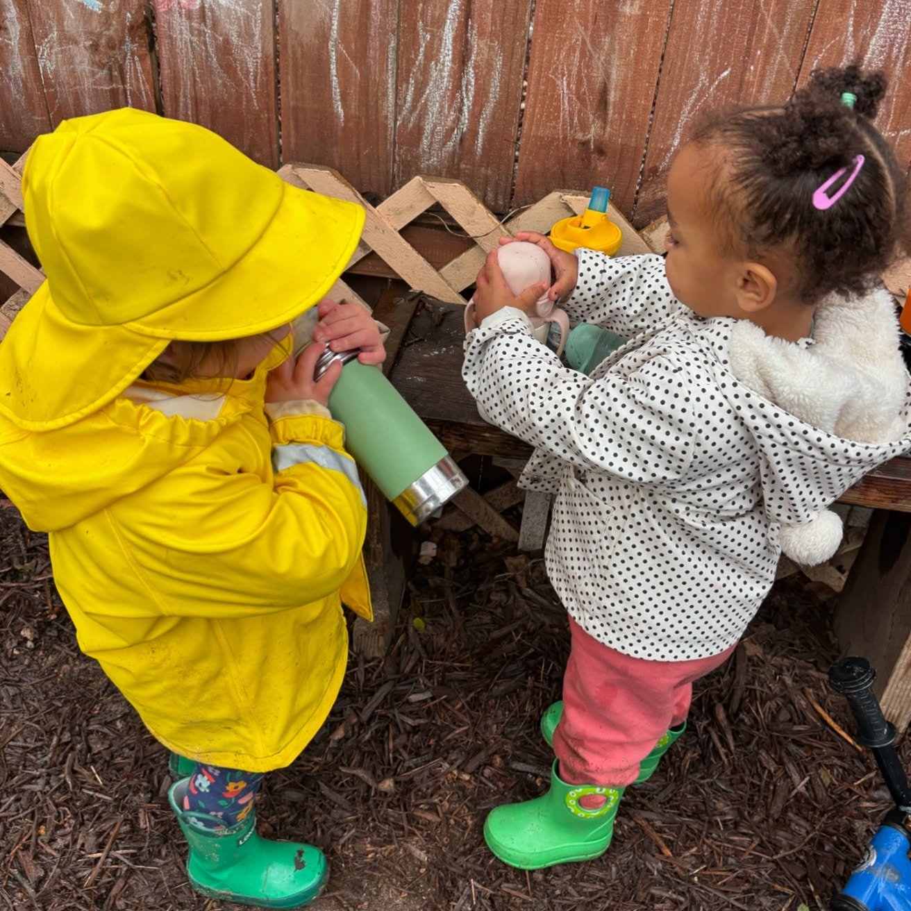 On the cloudiest &amp; rainiest of days, our friends bring out brightness in each moment. 🌦️ #littlefriends #natureplay #rainyplay #rainday #rainplay #naturepreschool