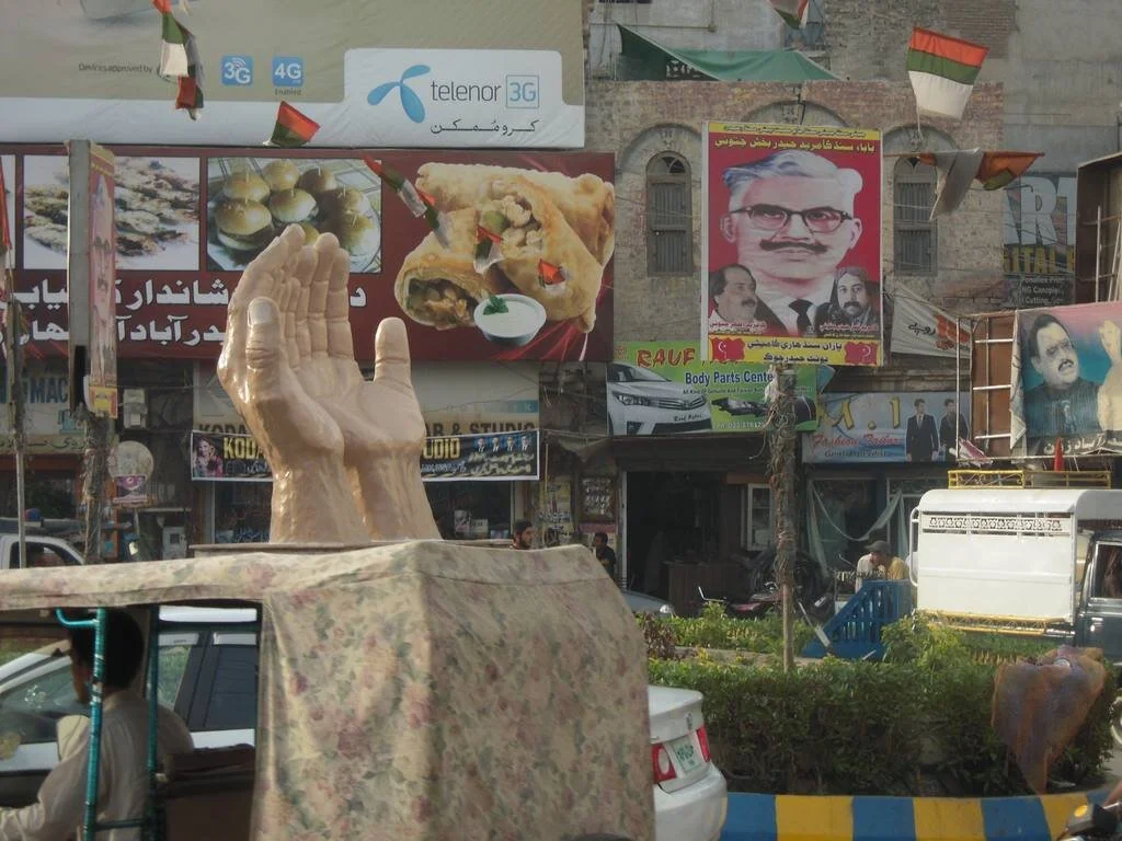 Meeting some singers