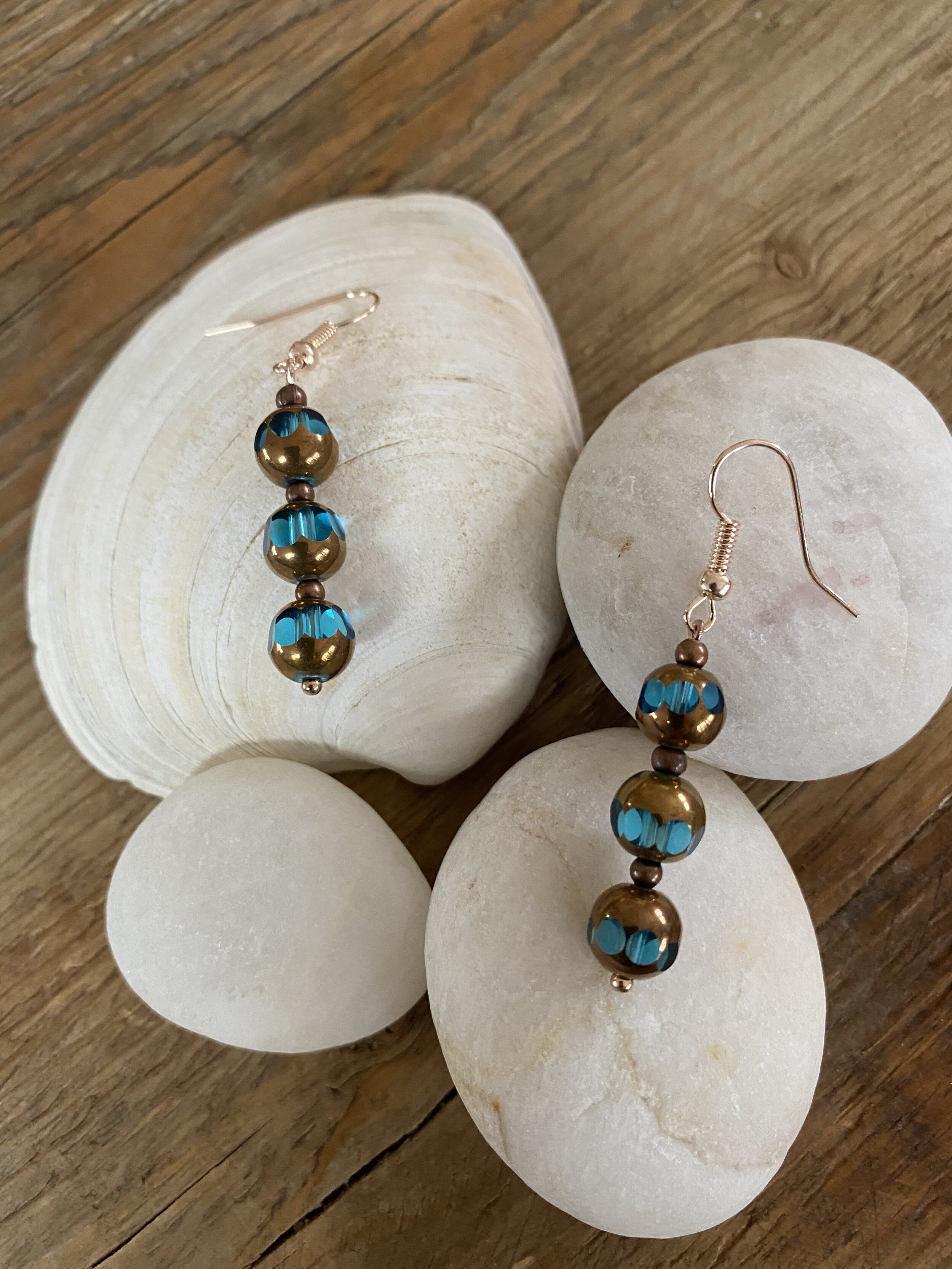Amazon.com: Earrings made with Aqua Blue Swarovski Crystal Elements on  Sterling Silver 4mm Ball Stud: Clothing, Shoes & Jewelry