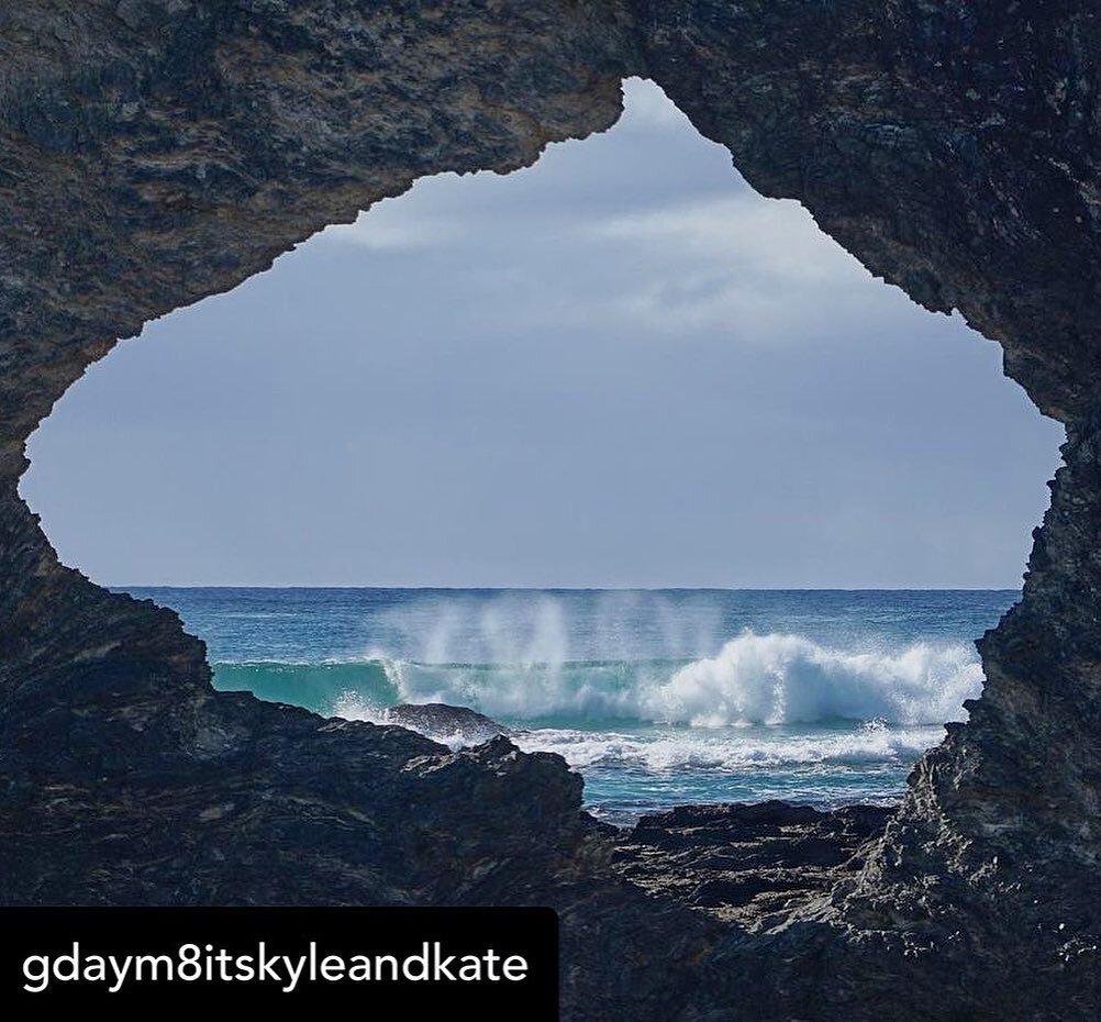 🇦🇺🪨 Another great rock formation on the South Coast of Australia. 
#australiarock &amp; Montague Island, also known as #barunguba where you can find whales, fairy penguins, seals and a number of protected* endangered species such as the Eastern Bl