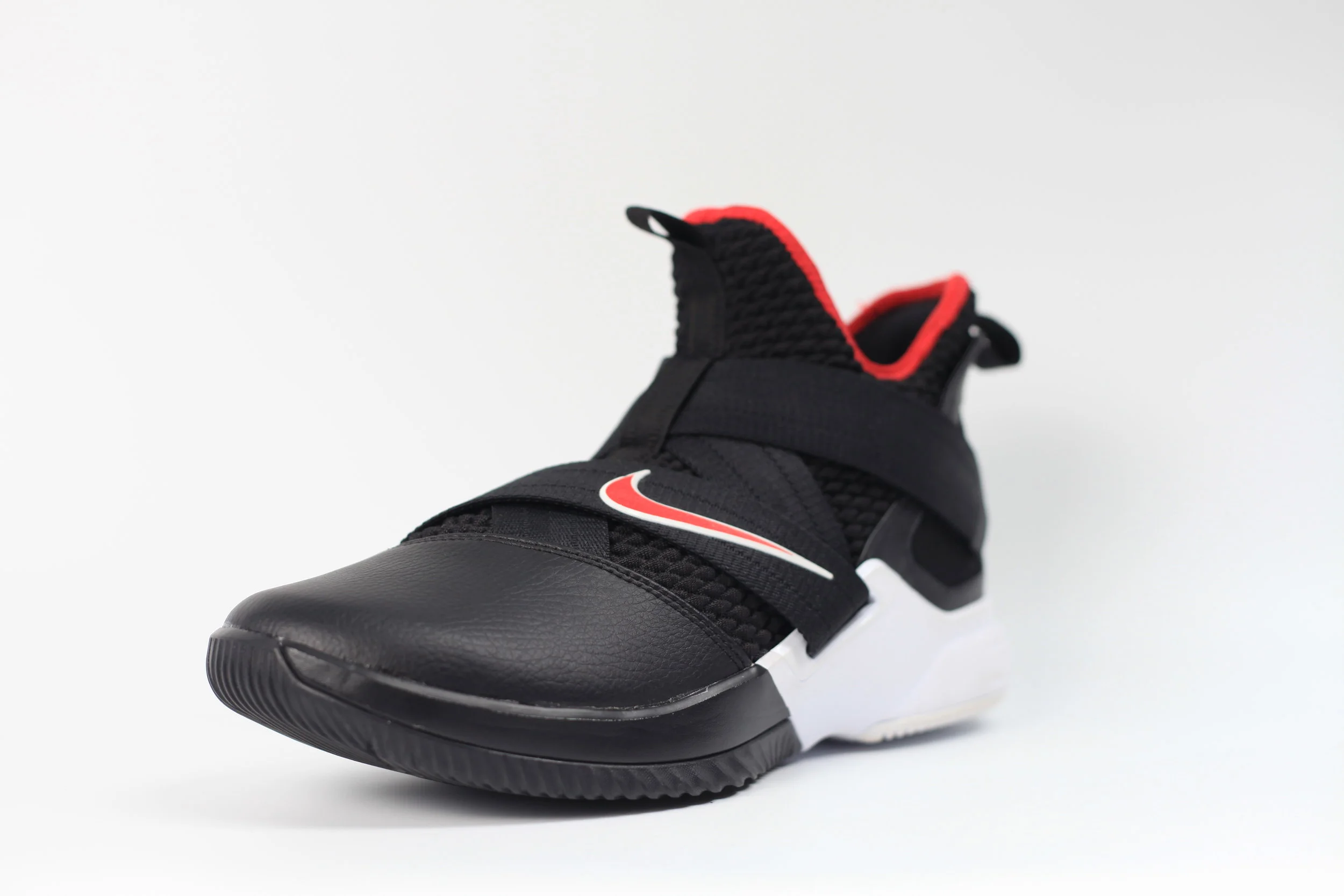 Nike Lebron Solidier 10