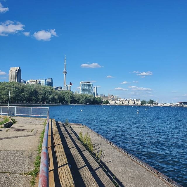 Finally cool enough to run. 4k today! Not impressive for most people but my goal is 5k with no pain. So far so good.

#quarantinerunning #waterfront #perfectday #goals #blueskybluewater #torontowaterfront #torontoskyline