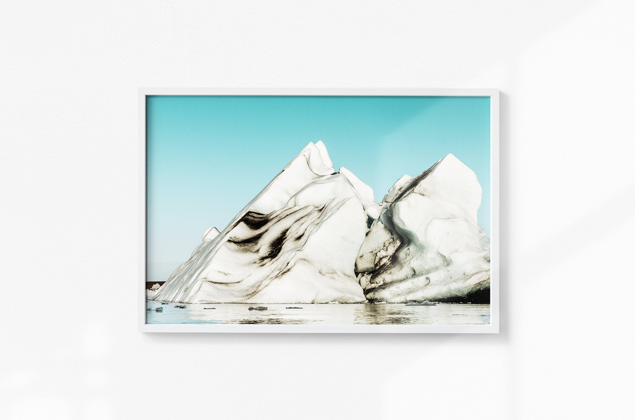 Photo Mockup in Frame white bg _DSC2754.jpg
