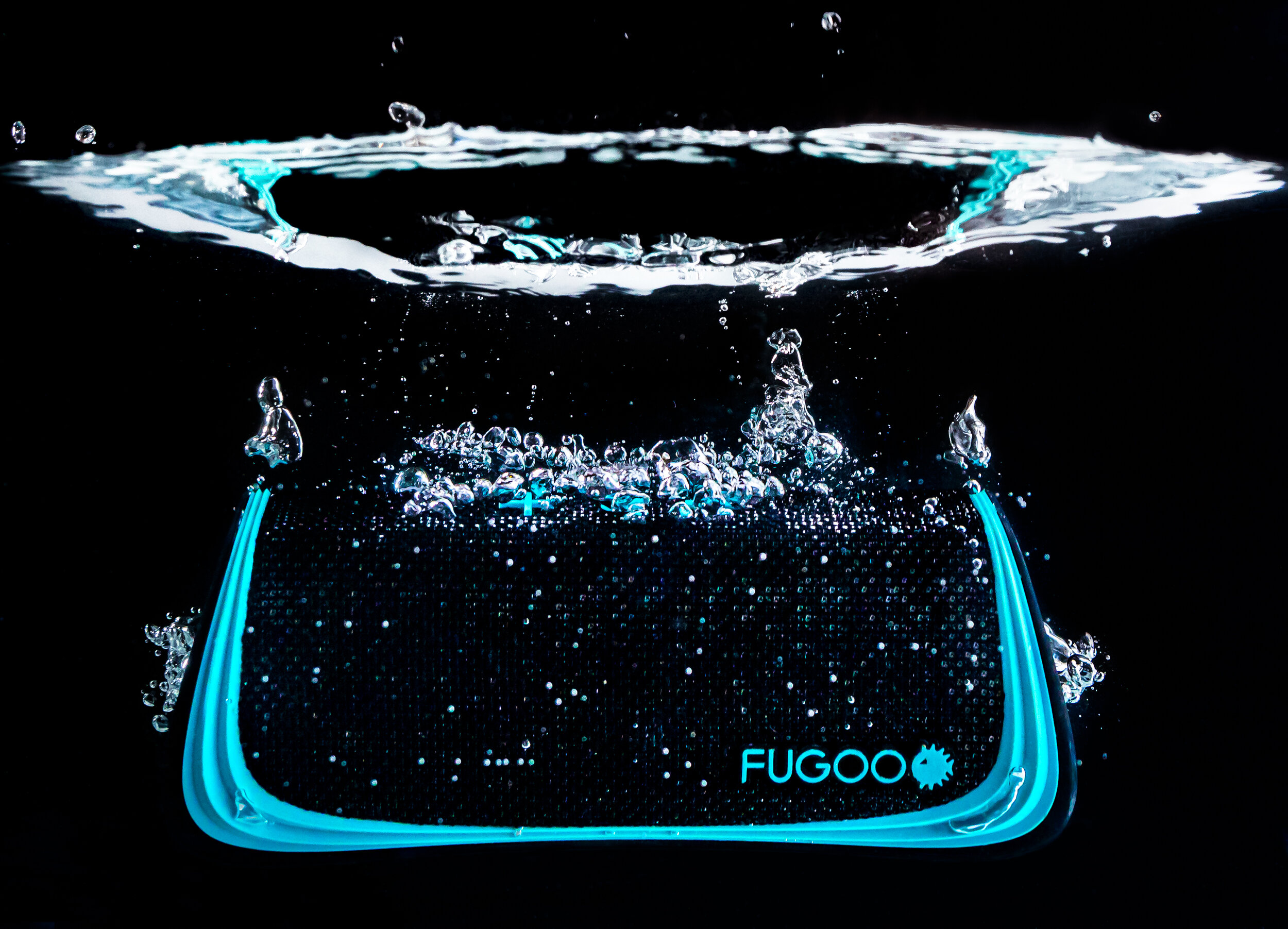 Fugoo_Underwater-Spash-1.jpg