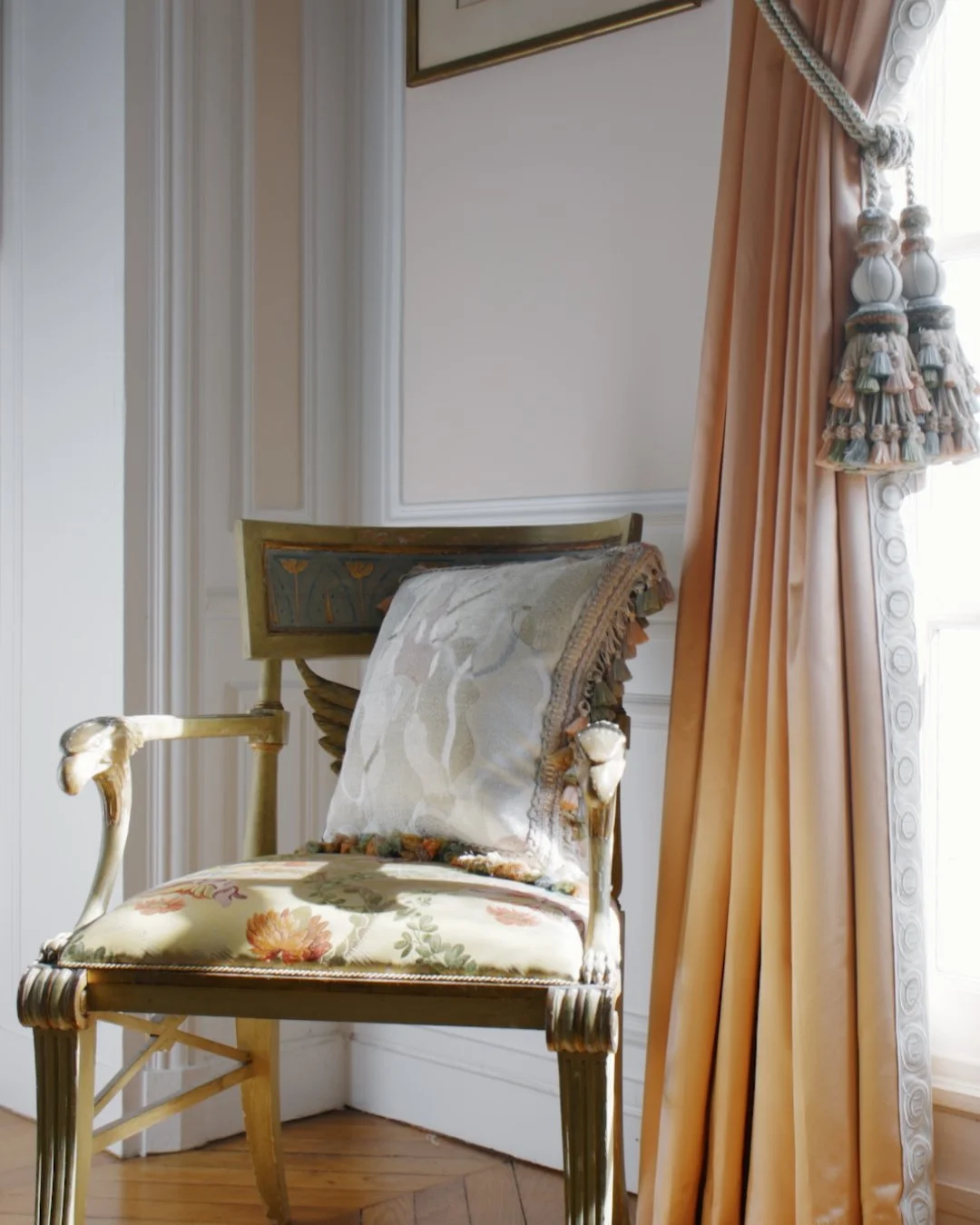 Samuel-and-Sons_Moving Images_4x5_Bedroom-1-6_Slowed_ProRes422HQ.mov.00_09_36_16.Still001.jpg