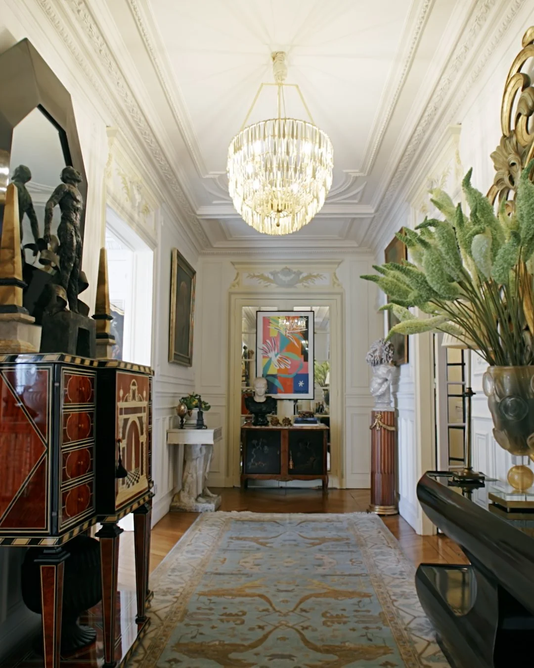 Samuel-and-Sons_Moving Images_4x5_Entrance-Hallway-1_ProRes422HQ_v2.mov.00_01_16_09.Still001.jpg