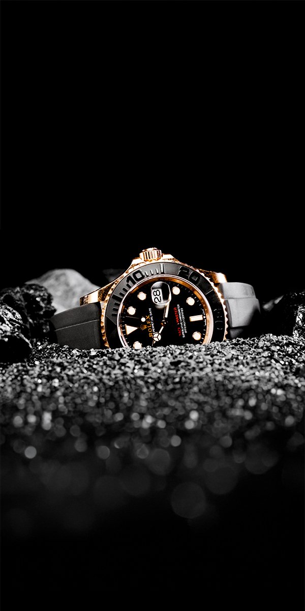 Luxuriant Concierge_Frame-Grab_Clip 46_EDIT_600x1200.jpg