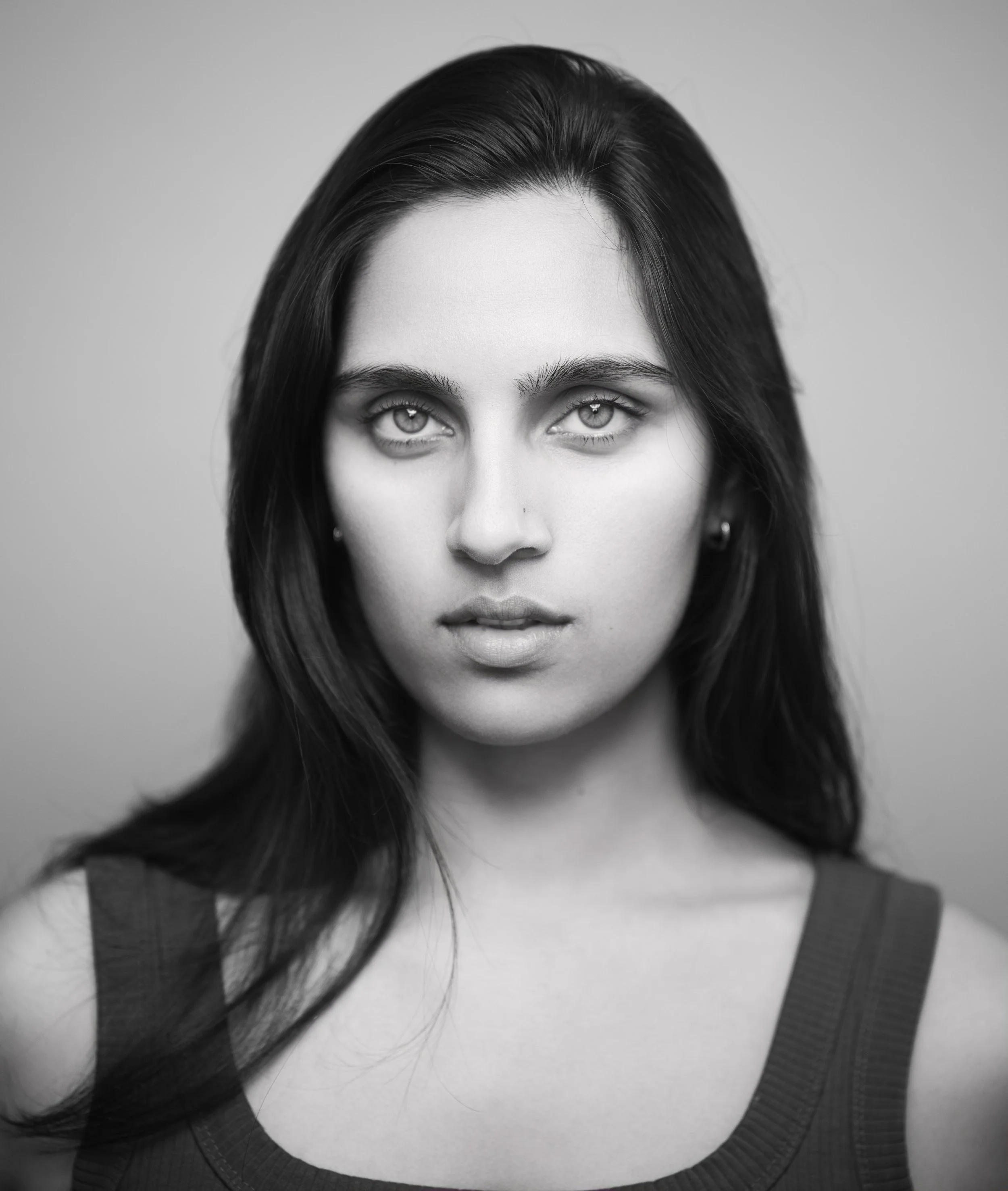 Diya Patel Portraits_Hasselblad_02-01-2026_web-size-6.jpg