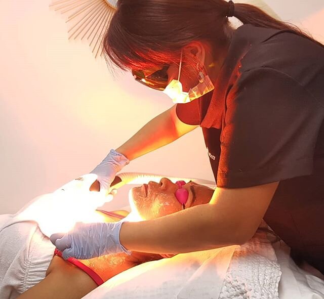 IPL in action #beautytalksnz 
Queen's Long Weekend!!!
Pre-book your appointment and avail of the exciting promos! ☎️ Call our skin expert at 021-679-789 for skin care advise just for you &hearts;️💋 📧 btnzltd@gmail.com 
Follow us on Facebook @Beauty