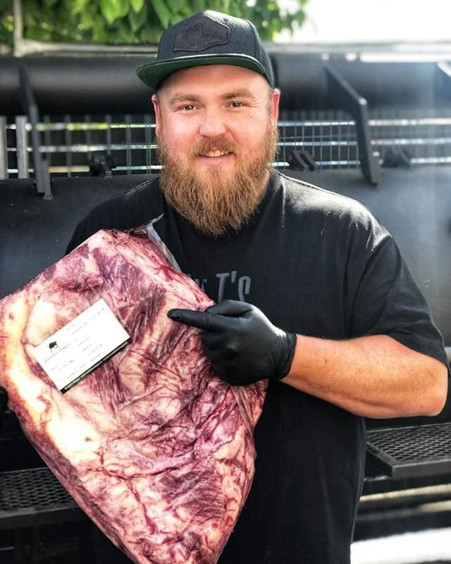 @waitahawagyu &sup1;⁰.⁹⁴⁵ᴷᴳ ⁹⁺ᴹᵃʳᵇˡᵉ ᵂᵃᵍʸᵘ ᵃᵇᵒᵘᵗ ᵗᵒ ᵍᵉᵗ ˢᵐᵒᵏᵉᵈ🔥
.
.
.
.
#bbq #foodporn #meatsweats #texasbbq #foodblogger #christchurchfood #nzbbq #smokeyts #realfood #grillingfools #radarhillsmokers #bbqlife #smokedmeat #meatstock #nzfood #christch