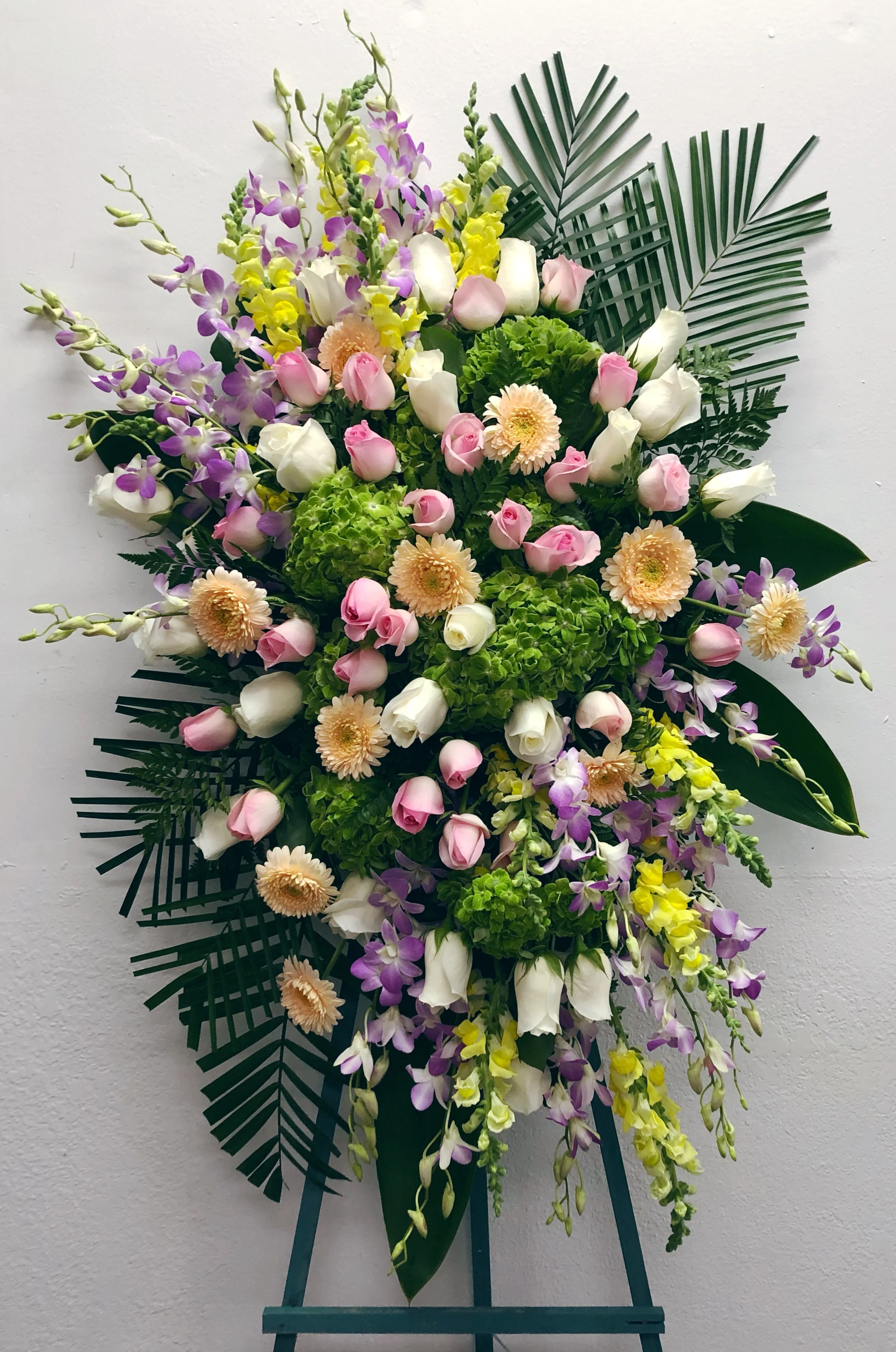 Standing Spray Arrangements — All Season Florist & Gifts 四季花舖