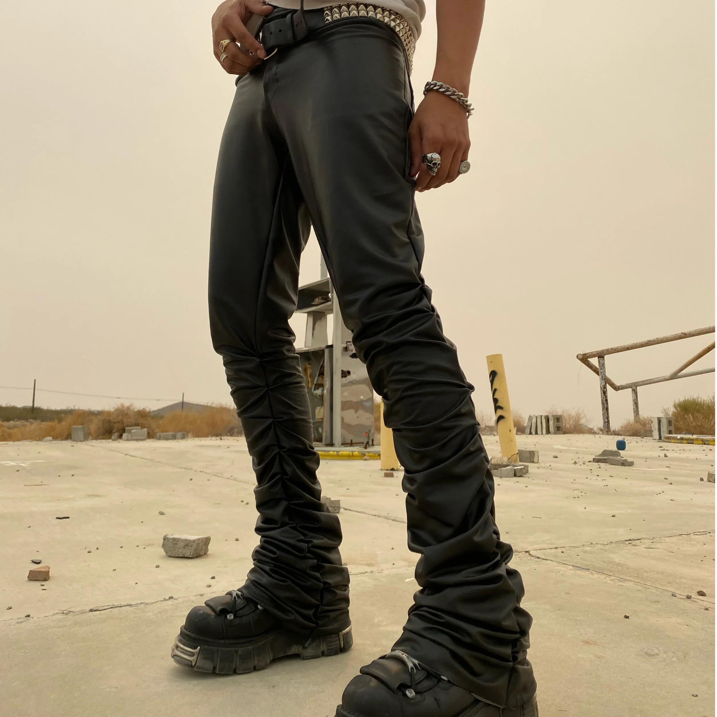 FC7956E0-BF6B-4C56-86F6-1B2150D266E8