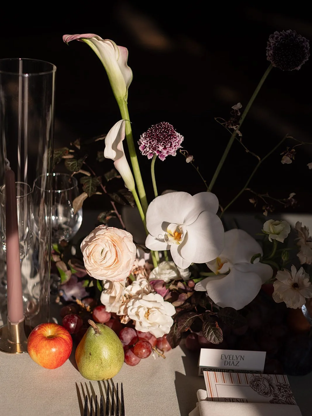 Extra special thanks goes out to @giannaleofalcon she captured the florals we created so delicately and exquisitely 😌🤍