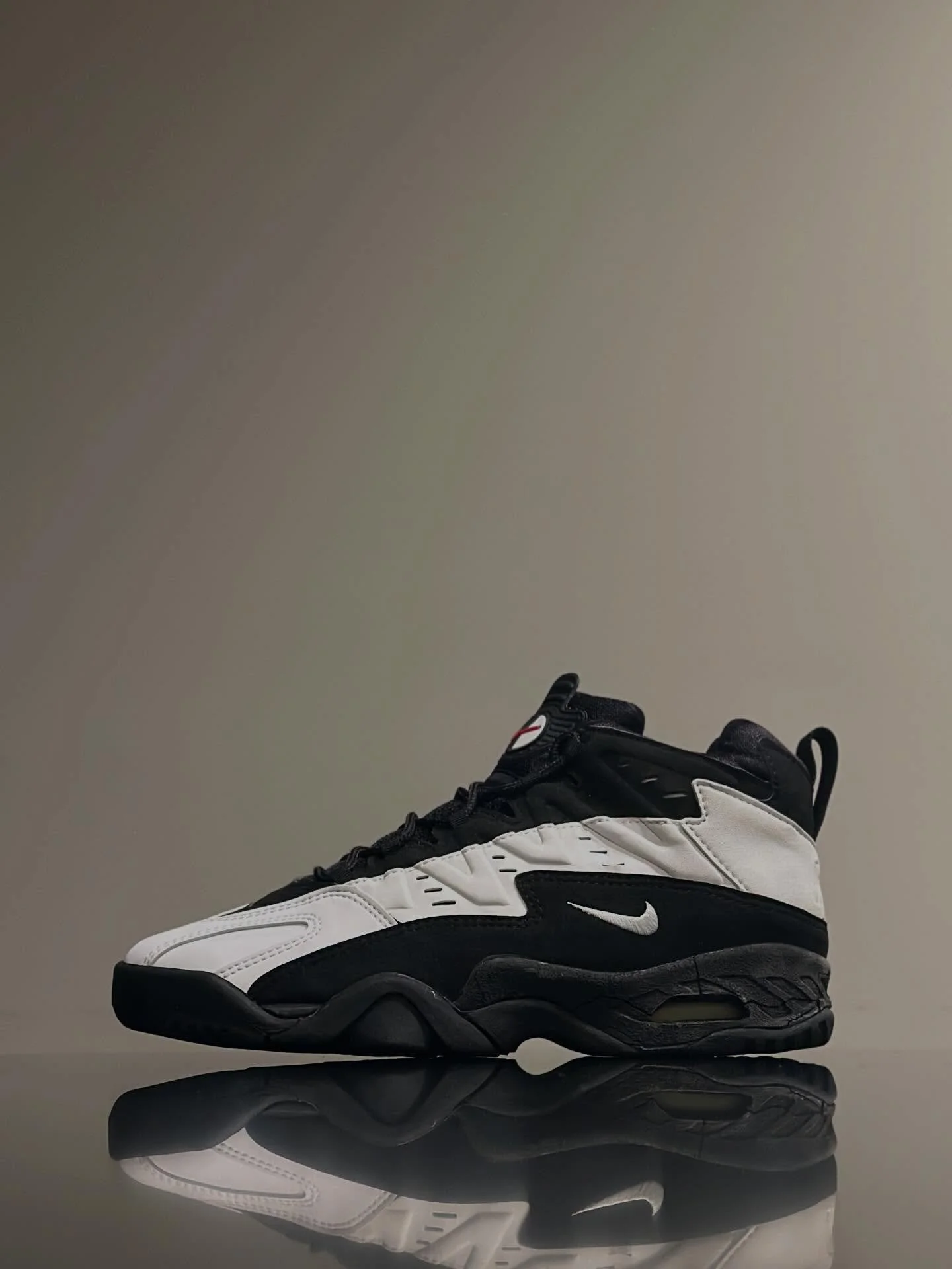 The Community.
The Culture.
The Conversations.
&bull;
Good homie @ayo_johnnyboi sat down with veterans @bobbykicks_kickstory and @gotee_kickstory on @kickstorypodcast to talk about his origin stories and stories from his sneaker life.
&bull;
In this 