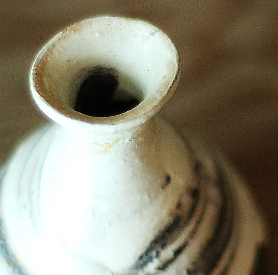 辻村史朗　刷毛目徳利｜Shiro Tsujimura, Sake bottle, Hakeme style (Copy) (Copy)