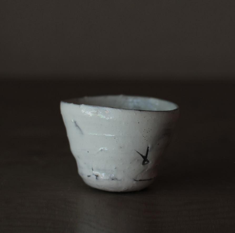 辻村史朗　粉引ぐい呑	 ｜Shiro Tsujimura, Sake cup, Kohiki style