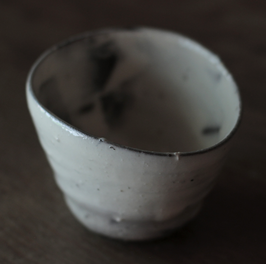 辻村史朗　粉引ぐい呑	 ｜Shiro Tsujimura, Sake cup, Kohiki style