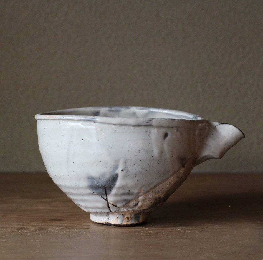 辻村史朗　粉吹片口 ｜Shiro Tsujimura, Lipped bowl, Kofuki style