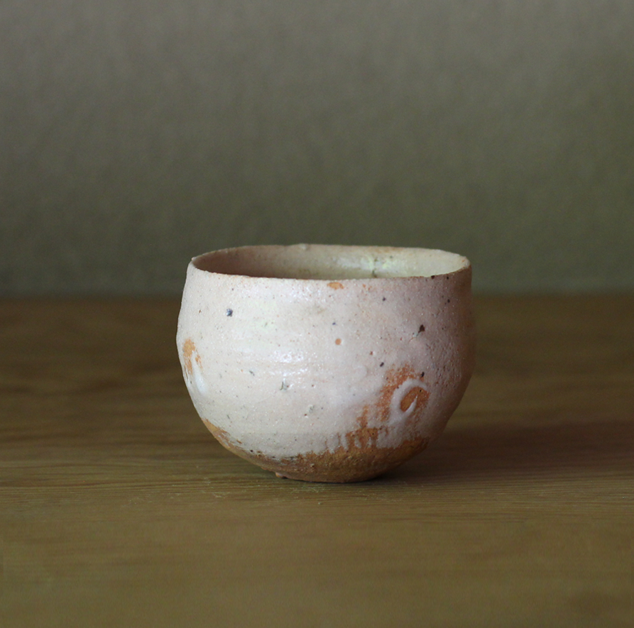 辻村史朗　志野ぐい呑	｜Shiro Tsujimura, Sake cup, Shino style