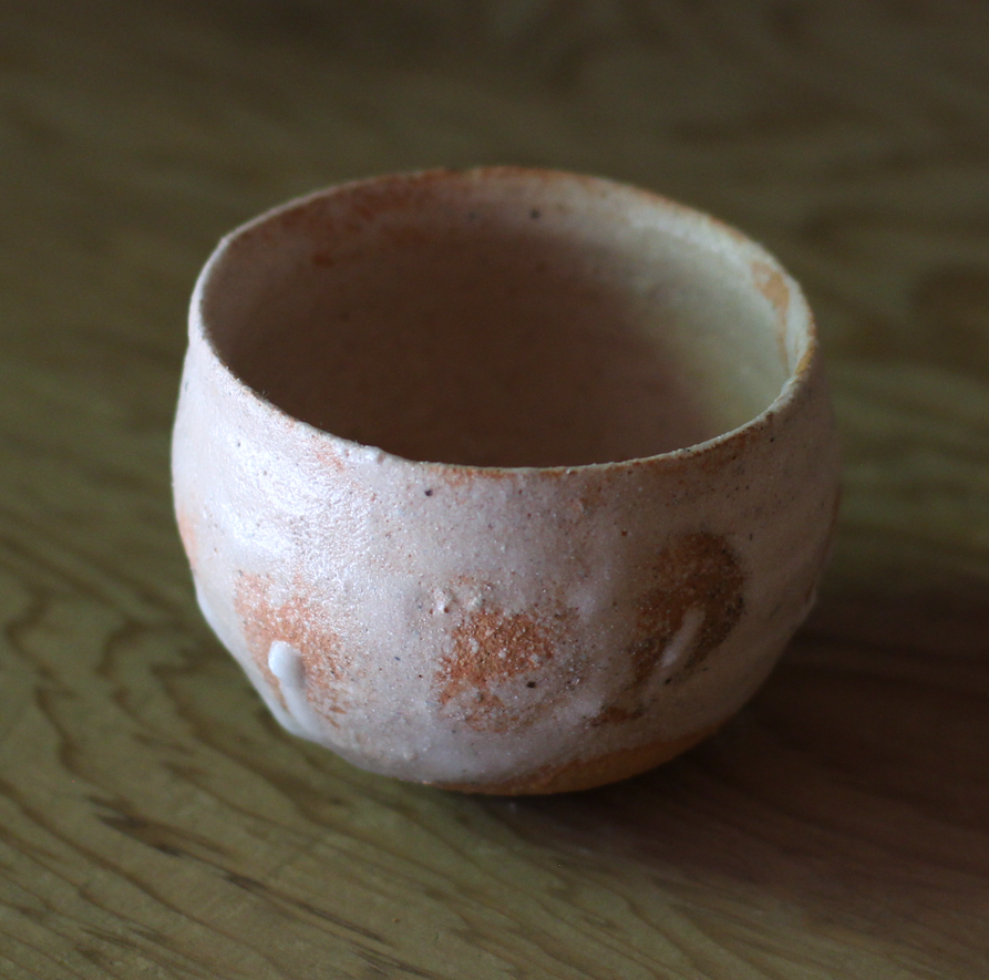 辻村史朗　志野ぐい呑	｜Shiro Tsujimura, Sake cup, Shino style