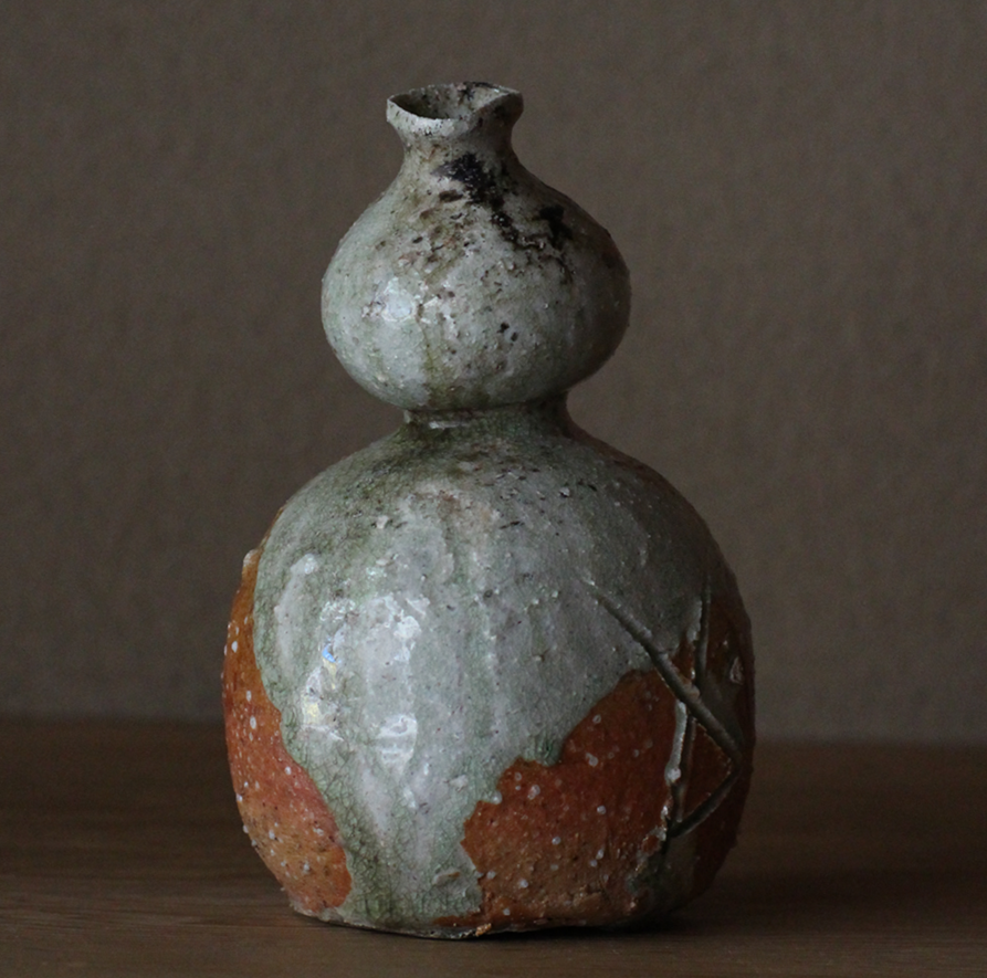 辻村史朗　伊賀徳利｜Shiro Tsujimura, Sake bottle, Igai style (Copy)