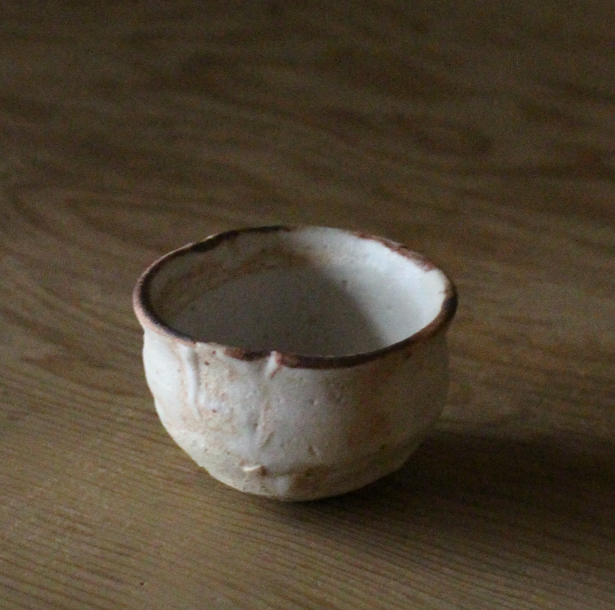 辻村史朗　志野ぐい呑｜Shiro Tsujimura, Sake cup, Shino style (Copy)