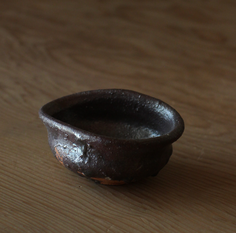 辻村史朗　織部黒ぐい呑 ｜Shiro Tsujimura, Sake cup, Oribe-guro style 