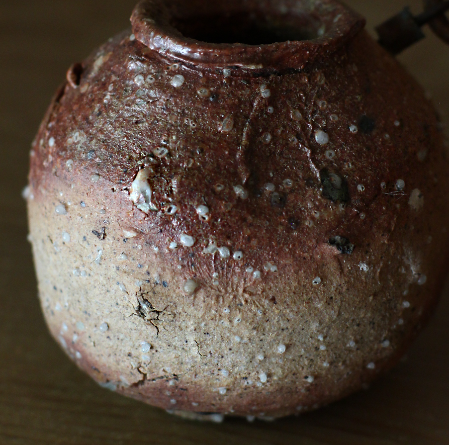 辻村史朗 信楽掛花入|Shiro Tsujimura, Hanging vase, Shigaraki style