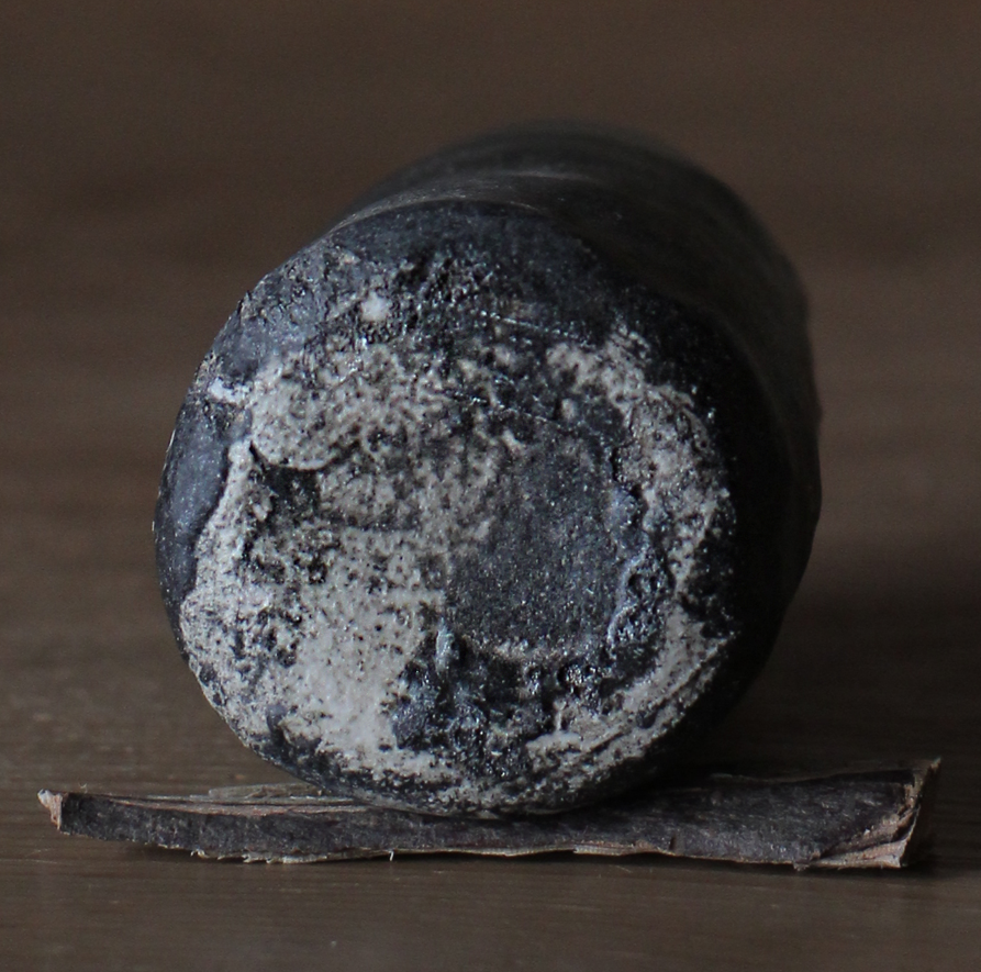 辻村史朗　引出黒茶入（仕覆付）｜Shiro Tsujimura, Tea caddy Hikidashiguro style with Shifuku