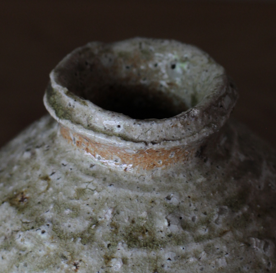 辻村史朗　伊賀蹲｜Shiro Tsujimura, Iga vase "Uzukumaru"