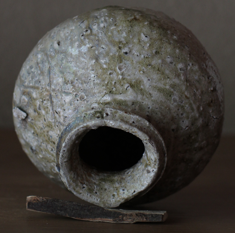 辻村史朗　伊賀蹲｜Shiro Tsujimura, Iga vase "Uzukumaru"