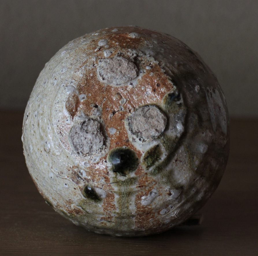 辻村史朗　伊賀蹲｜Shiro Tsujimura, Iga vase "Uzukumaru"