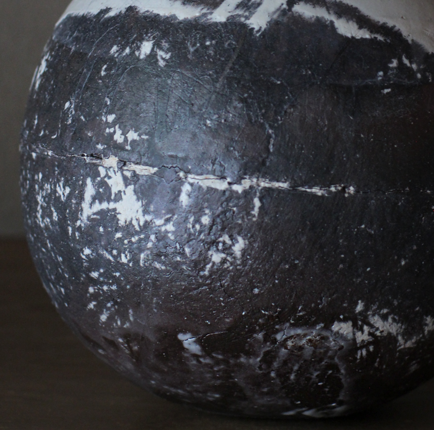辻村史朗　粉吹丸壺（小）｜Shiro Tsujimura, Round jar Kofuki style  