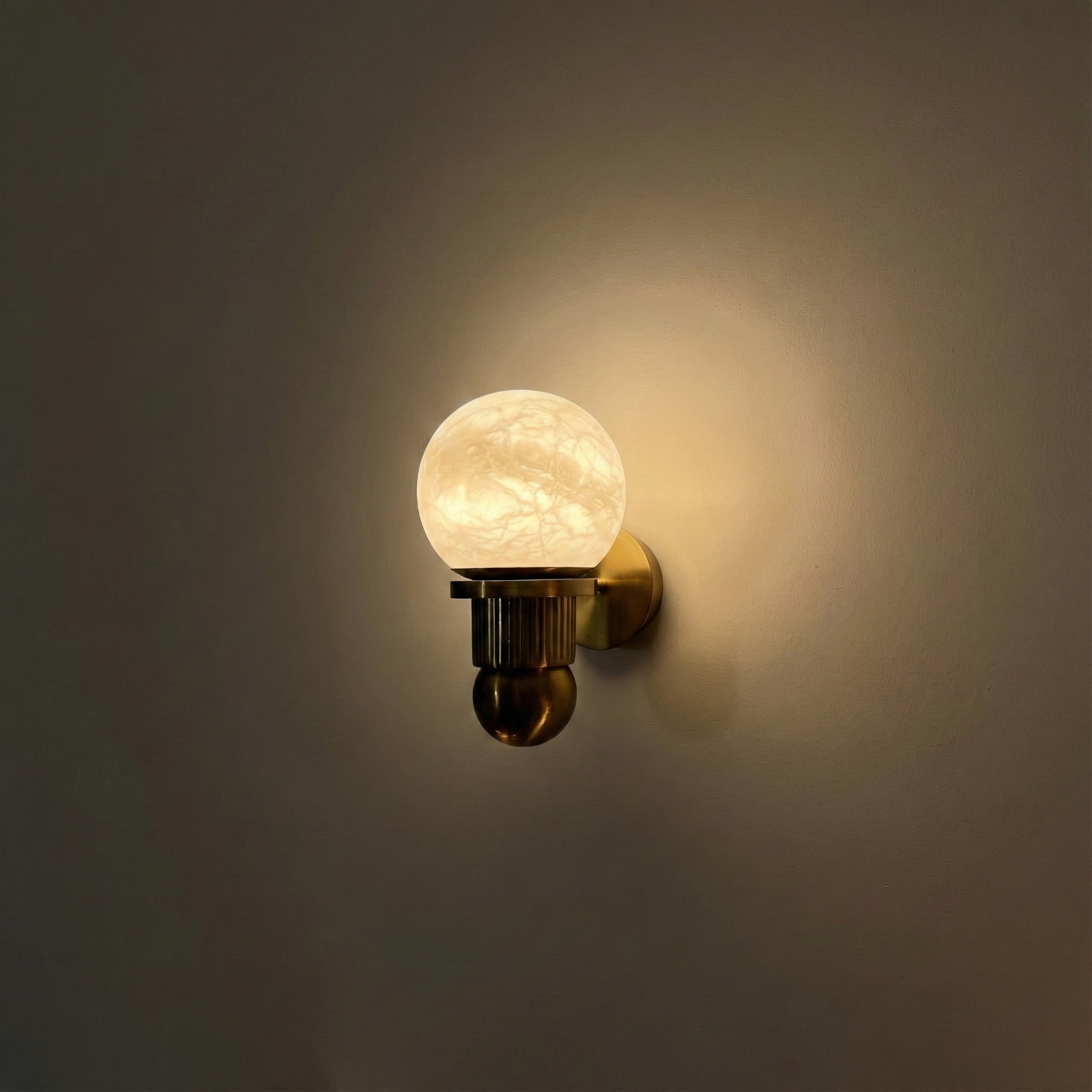 BILBO wall night BACCARIS.png