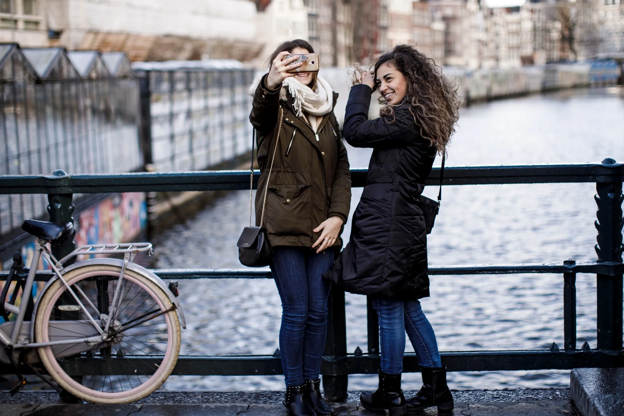 amsterdam_chloe_081217_152548_.JPG