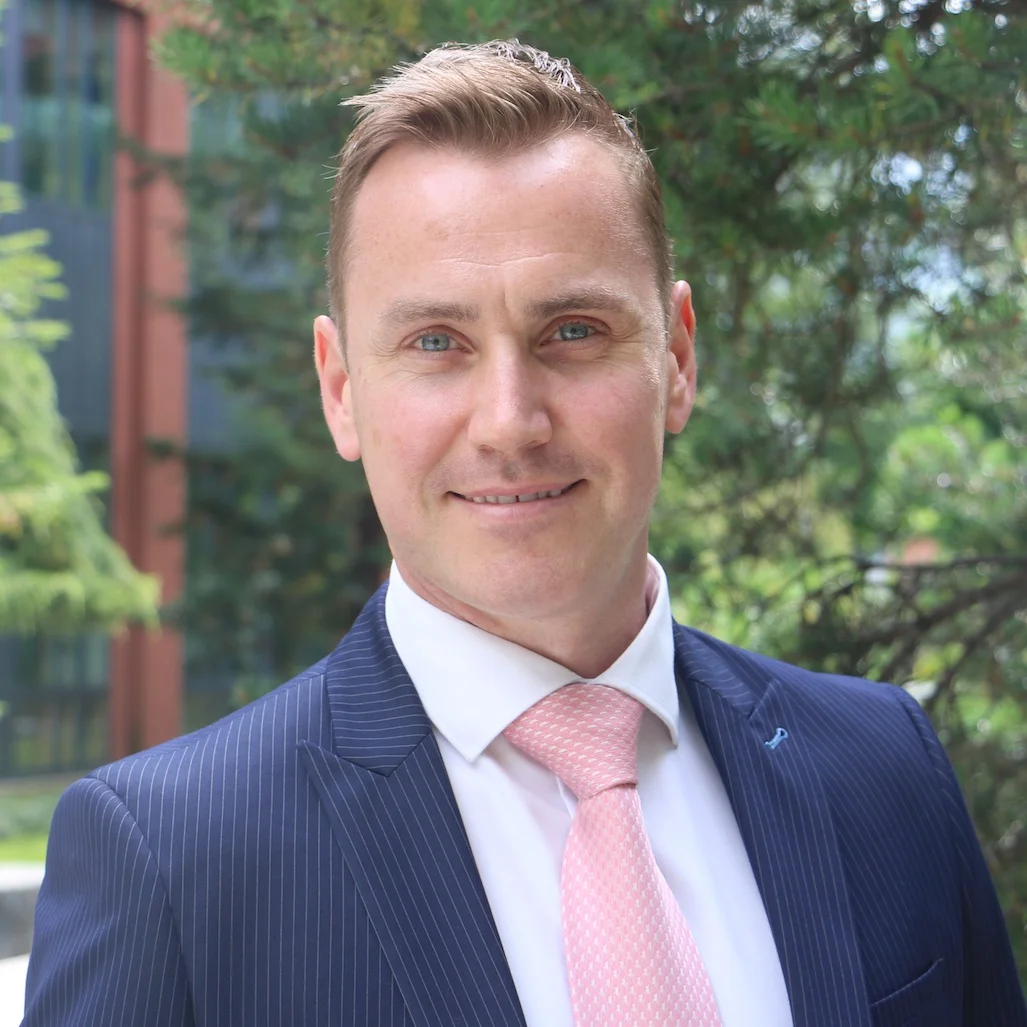 Shane Hayes National Account Controller GSK Consumer