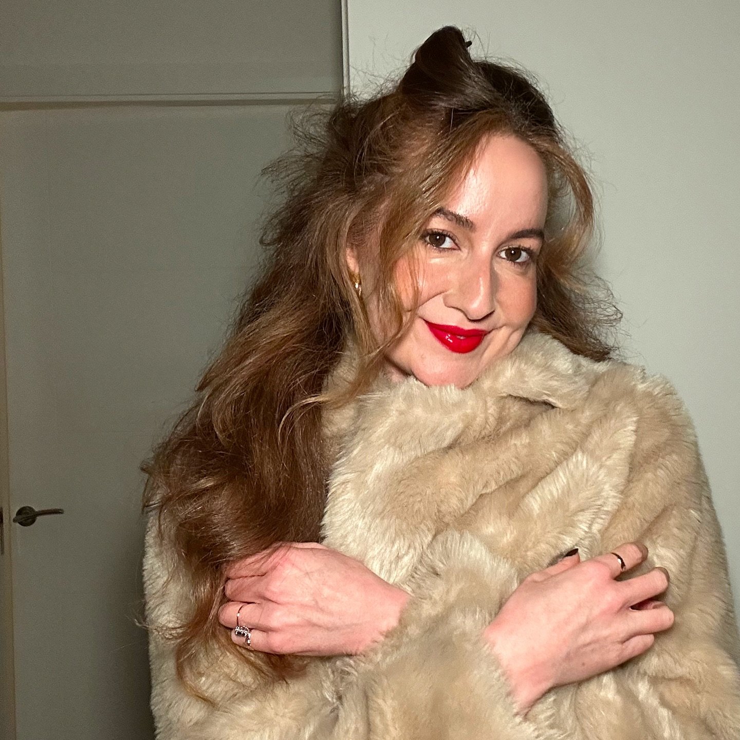 I do love a gig at Christmas. 🎄🎵

Back to @3arenadublin for @ambleofficial tonight 😍

#angelaburke.ie #christmasgigs #amble