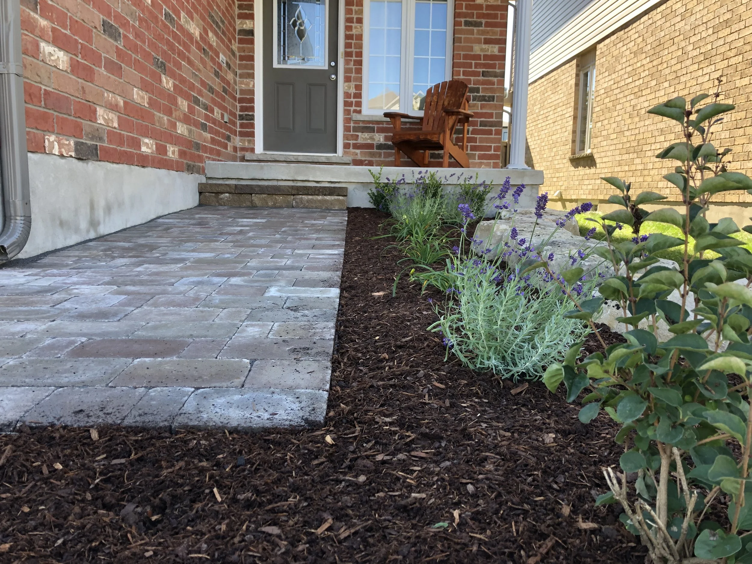 Lovell Landscaping & Grounds Maintenance Ltd. London, ON
