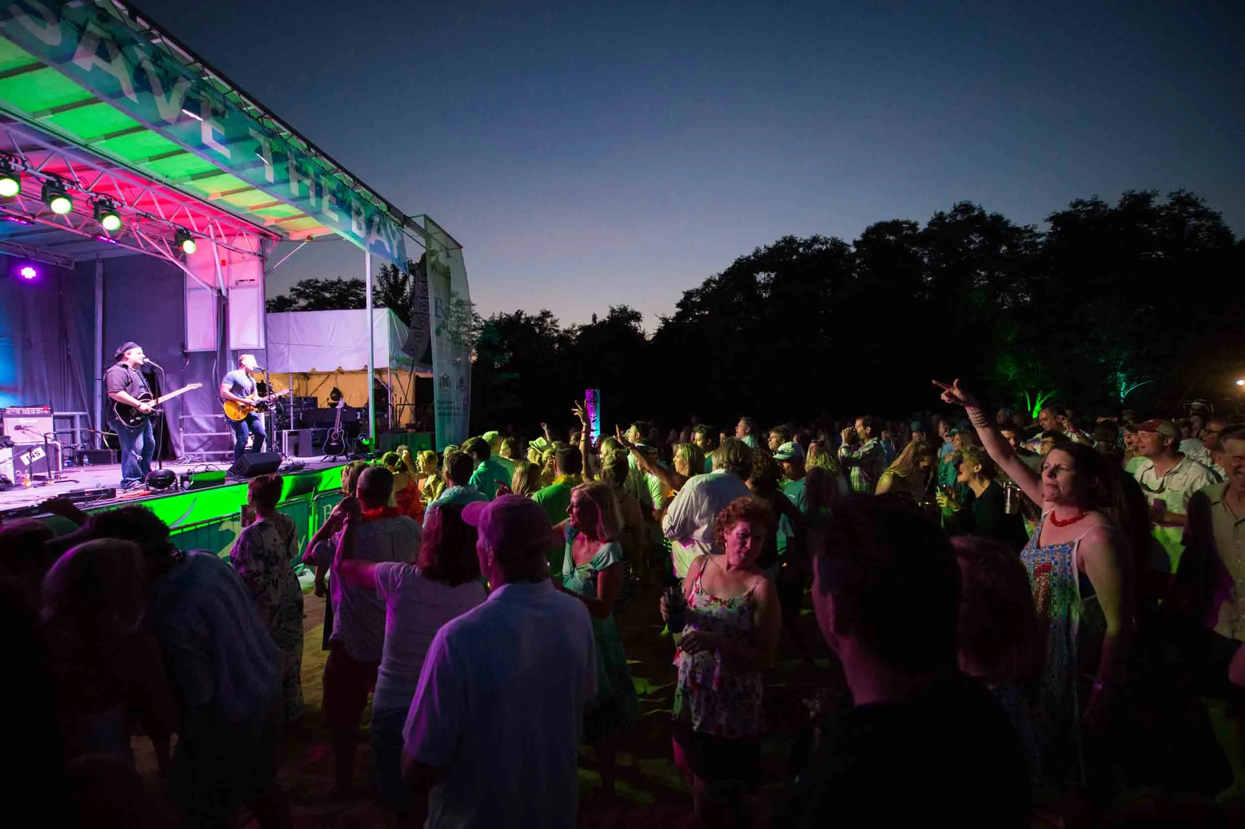 cbf-bands-in-the-sand-crowds.jpg